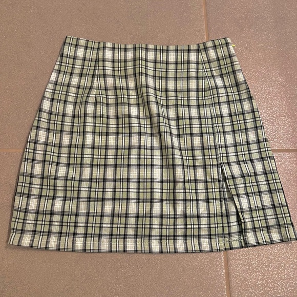 Princess Polly Green Plaid Mini Skirt - Picture 3 of 11